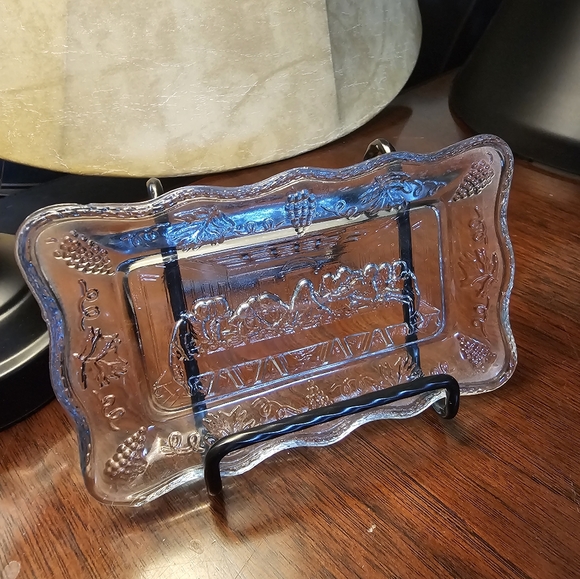 Tiara Glass Last Supper Trinket Tray Blue - Picture 2 of 12